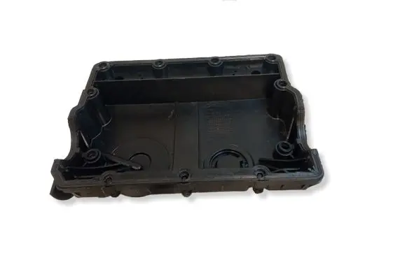 Volkswagen Polo III 6N 6N2 6NF Rocker cam cover 045103475B