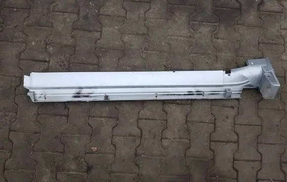 Mitsubishi Pajero Foot area side trim 