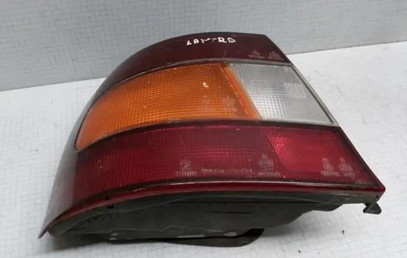 Hyundai Lantra II Rear/tail lights 7R011110 011110