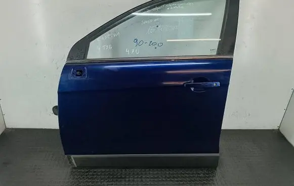 Chevrolet Captiva Front door 47U