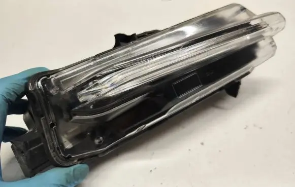 Chevrolet Camaro Front fog light 84495536 19100 1043