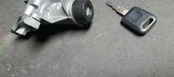 Audi A4 S4 B5 8D Ignition lock 4D0905851A