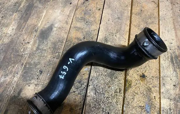 Mercedes-Benz C W203 Intercooler hose/pipe A2035281582 2035281582