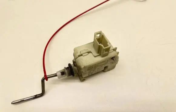 Audi A6 S6 C5 4B Central locking motor 4B0862153 3B0959781 25469812