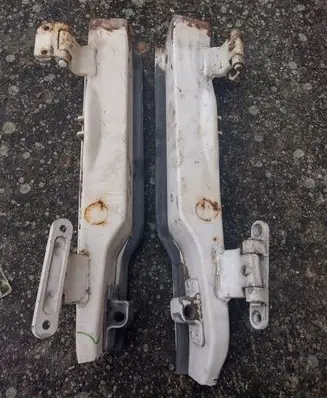 Mercedes-Benz 250 280 W108 Pillar (middle) 