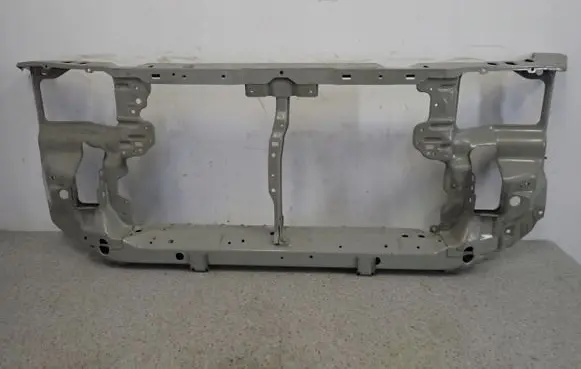 Mitsubishi Space Wagon Front bodywork piece 
