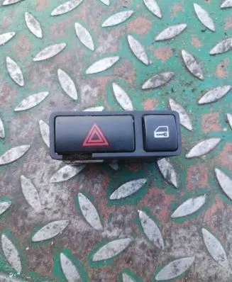 BMW X5 E53 Hazard light switch 8368920