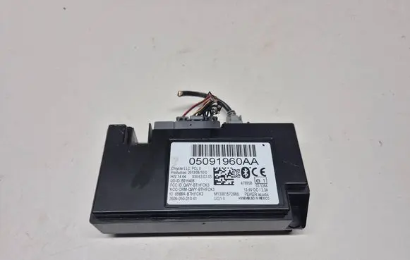 Chrysler Town u0026 Country V Bluetooth control unit module 05091960AA