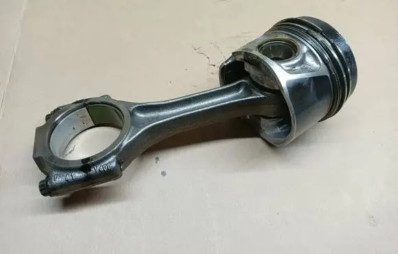 Audi A6 S6 C7 4G Piston with connecting rod