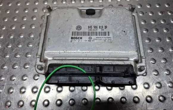 Volkswagen Polo IV 9N3 Engine control unit/module S27705986 045906019BP 0281012194