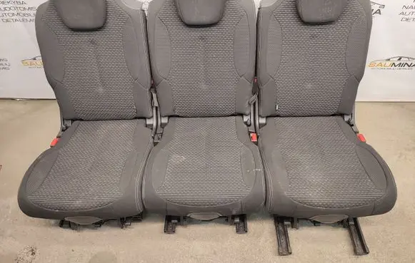 Citroen C4 Grand Picasso Second row seats 