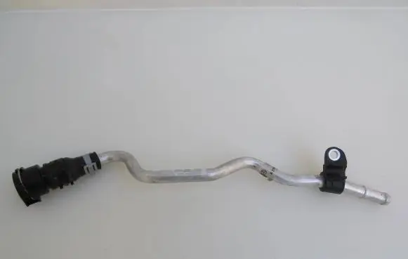 Mercedes-Benz CLS C218 X218 Engine coolant pipe/hose A2782030103