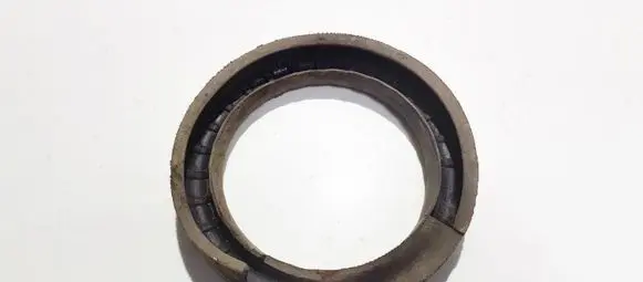 Volvo V70 Front coil spring rubber mount 9157503
