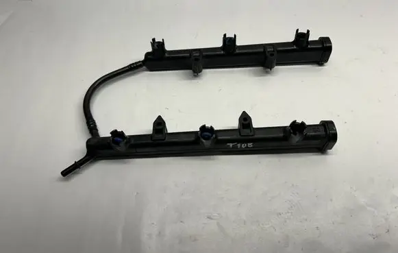 Dodge Challenger Fuel injector supply line/pipe 05184079AE