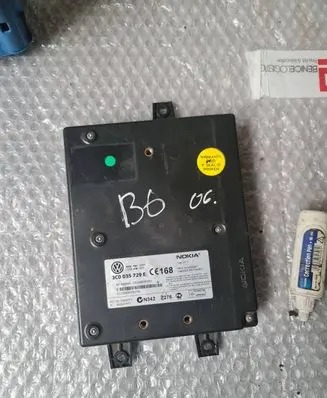 Volkswagen PASSAT B6 Phone control unit/module 3C0035729E 001046E8FD52 052759093792738