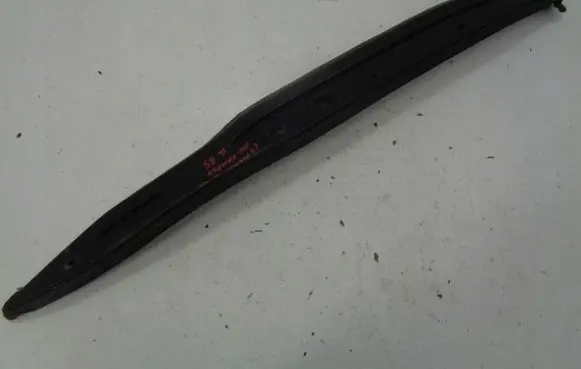 Citroen C4 II Picasso Fender foam support/seal 
