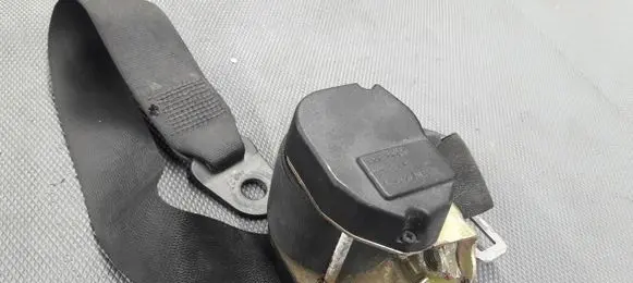 Opel Astra F Front seatbelt 90286922