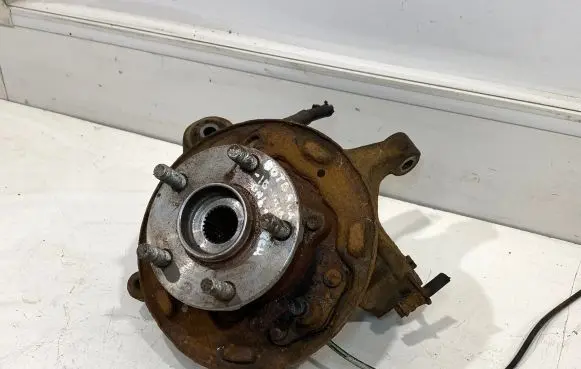 Subaru Outback Rear wheel hub