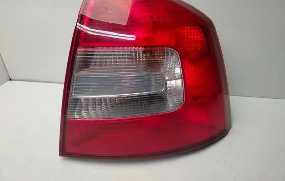 Skoda Octavia Mk2 (1Z) Rear/tail lights 2008R
