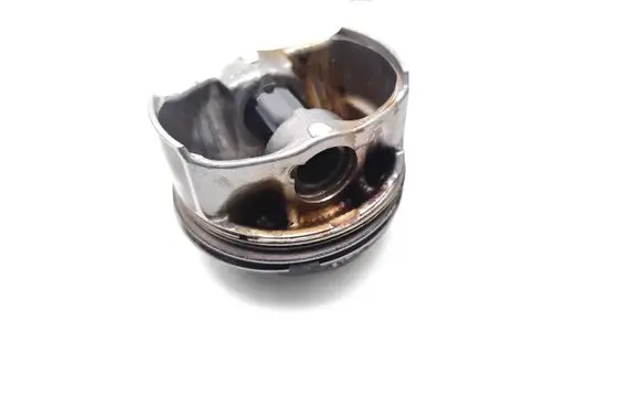 Ford Kuga II Piston M9ME