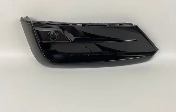 Volkswagen Tiguan Front bumper lower grill 5NA853665D 5NA853665