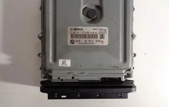 BMW 7 F01 F02 F03 F04 Engine control unit/module 8511372 0281017079