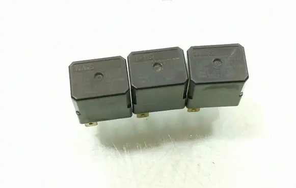 Mazda 5 Other relay ACM33221