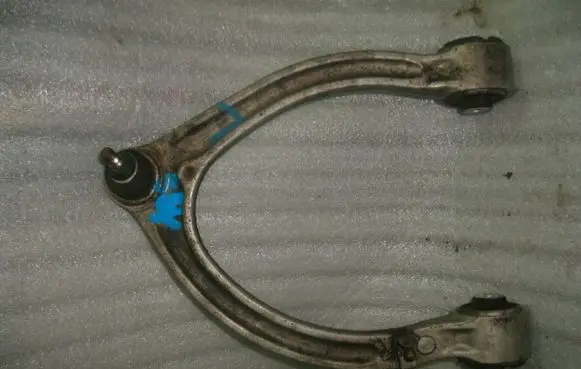 Mercedes-Benz S W221 Front lower control arm/wishbone 34566456