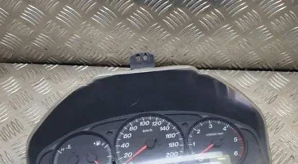 Mazda MPV Speedometer (instrument cluster) 1575107500 LD6355430