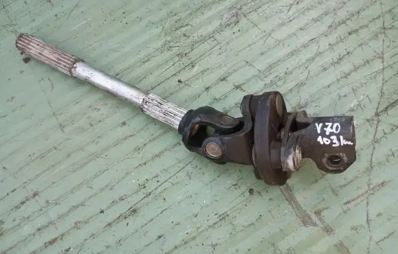 Volvo V70 Steering column universal joint