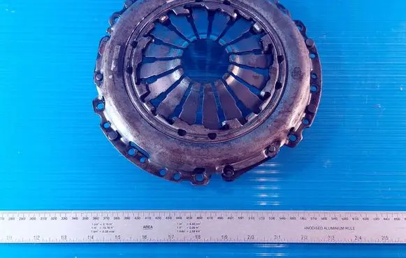 Volkswagen Golf VI Pressure plate 17910