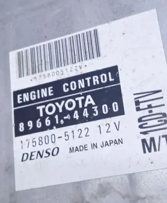 Toyota Avensis Verso Engine control unit/module 8966144300