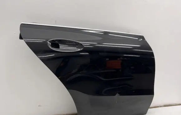 Mercedes-Benz CLA C118 X118 Rear door 
