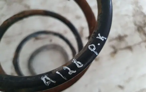 BMW 3 E46 Front coil spring NOCODE