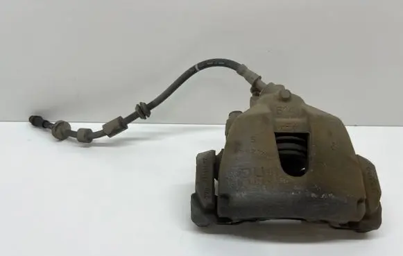 Volvo V40 Front brake caliper 31341487