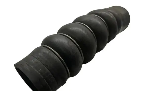 Ford Kuga II Intercooler hose/pipe AV616K868GE