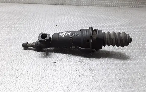Peugeot 607 Clutch master cylinder