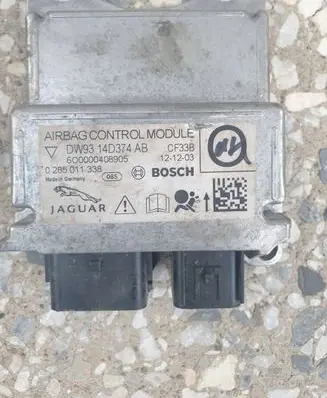 Jaguar XJ X351 Airbag control unit/module DW9314D374AB 0285011338 600000408905