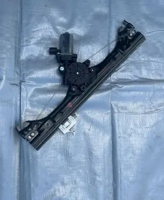 Fiat 500 Front door window regulator with motor