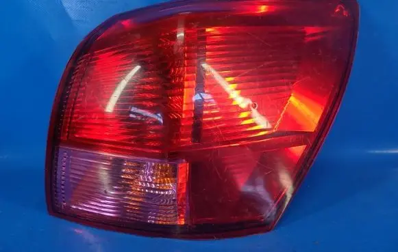 Nissan Qashqai Boot/trunk interior light 26554JD00A