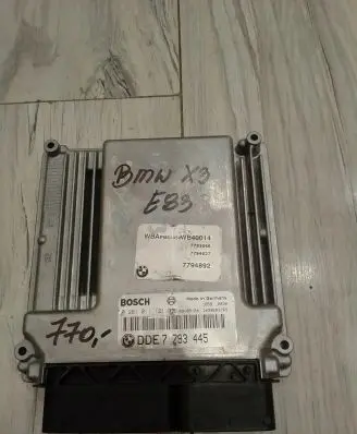 BMW X3 E83 Engine control unit/module ECU 0281011121