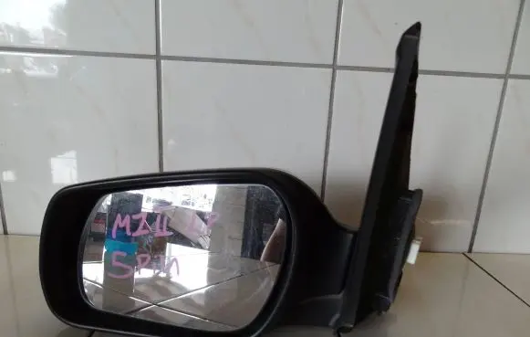 Mazda 2 Front door electric wing mirror
