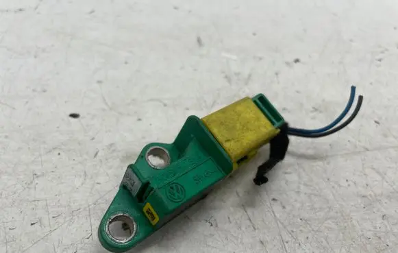 Audi A4 S4 B8 8K Airbag deployment crash/impact sensor 1K0909606C