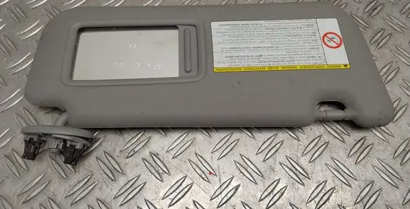 Toyota Yaris Sun visor