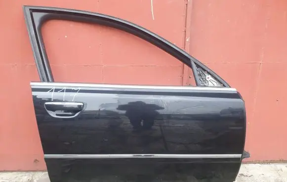 Audi A8 S8 D3 4E Front door