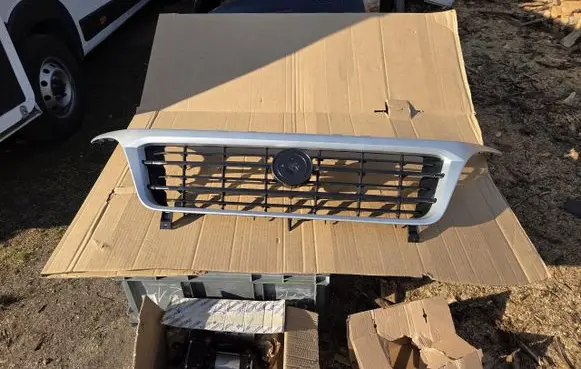 Fiat Ducato Front bumper upper radiator grill 1314846070 735630243 18072151
