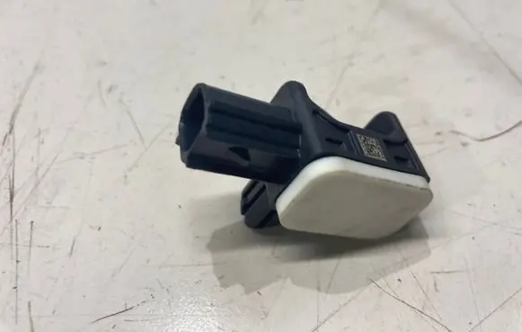 Volvo V60 Airbag deployment crash/impact sensor 31334336