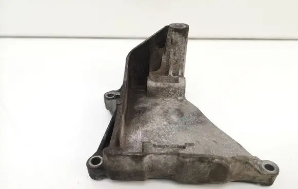 Volkswagen Transporter - Caravelle T5 Generator/alternator bracket 07093143C