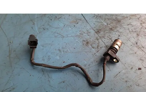 Volvo S40, V40 Camshaft speed sensor 