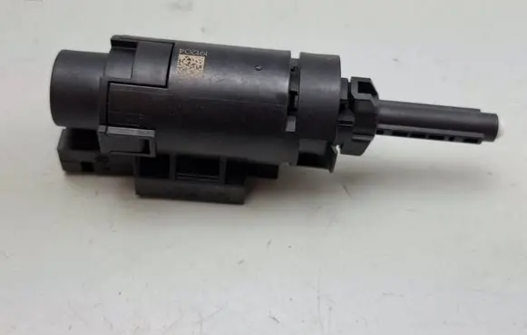 Brake pedal sensor switch